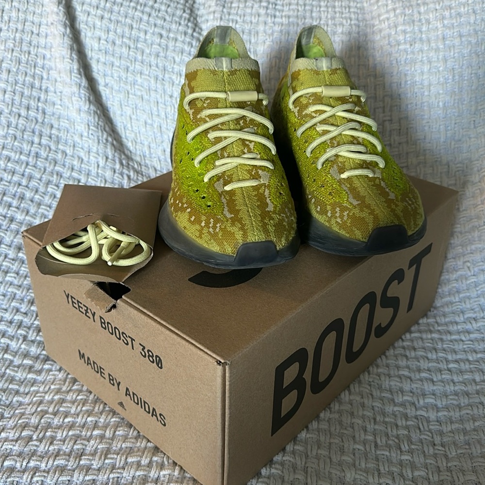 Yeezy Boost 380 HYLTE